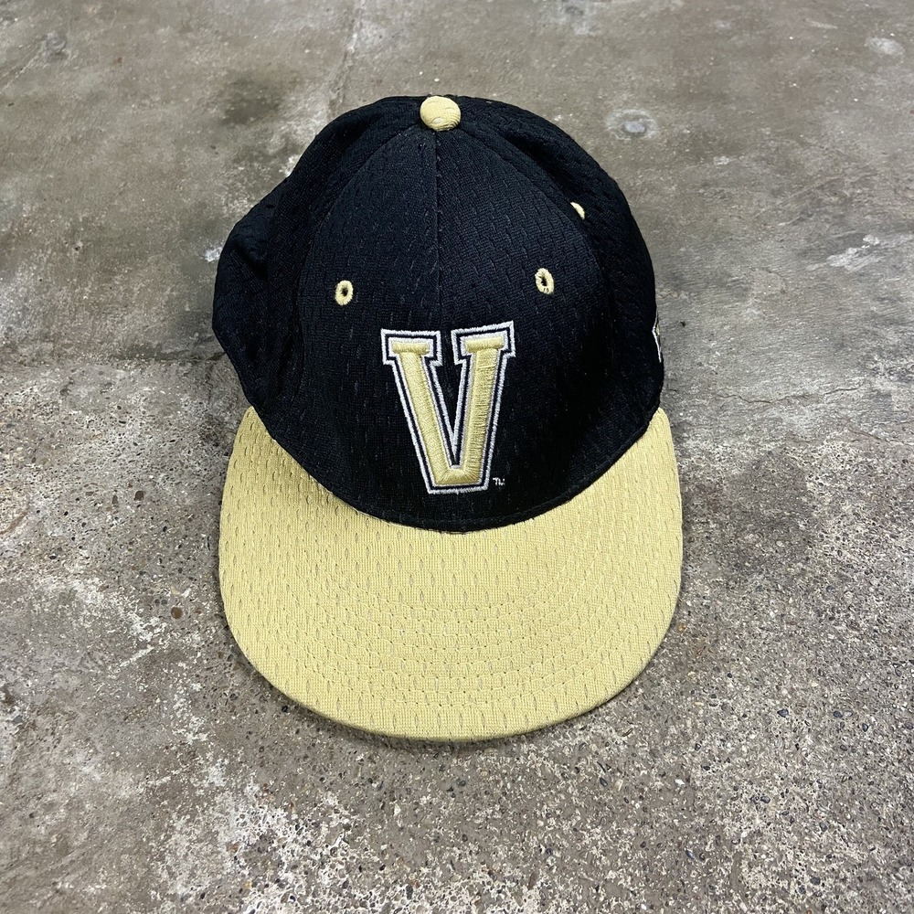 Vintage 90s The Game Vanderbilt Cap Size Medium Black Commodores NCAA College
